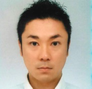 山崎 氏